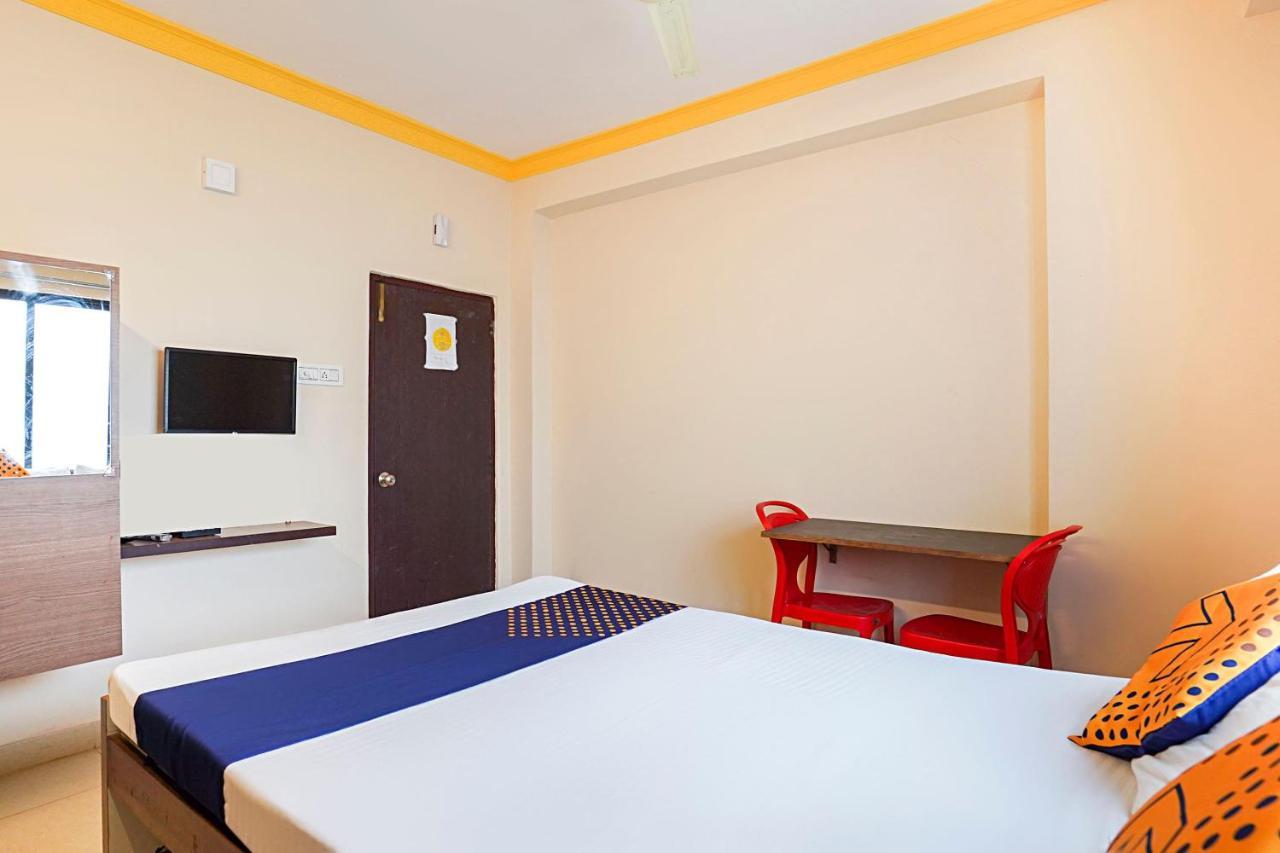 Hotel O Trisha Guest House Dum Dum Екстериор снимка